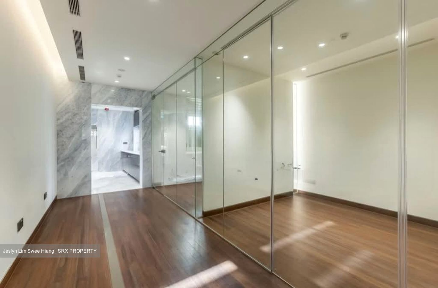 Telok Ayer Conservation Area (D1), Shop House #572080541